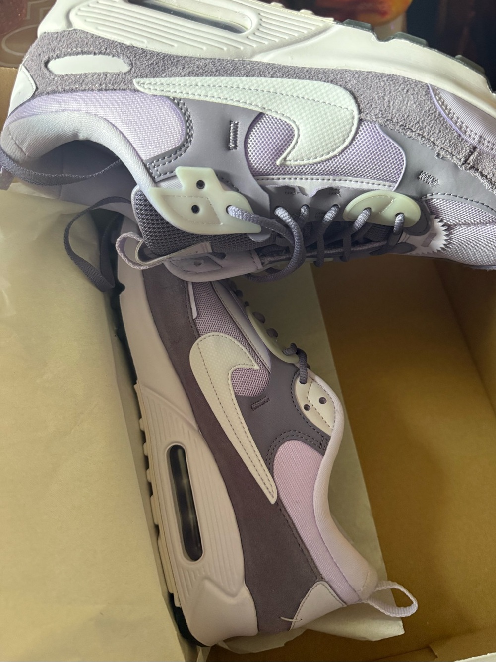 Nike Women’s Lavender and White Air Max Style Sneakers